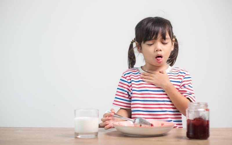 Cómo un logopeda puede ayudar en la alimentación